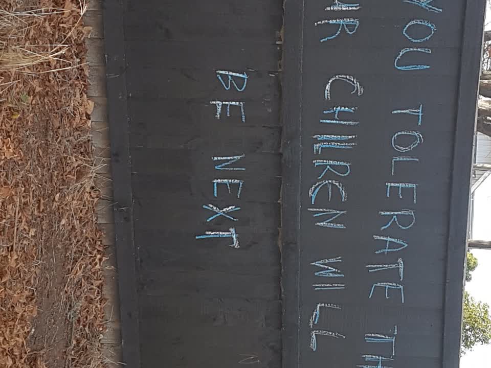 The photograph attached to this graffiti report