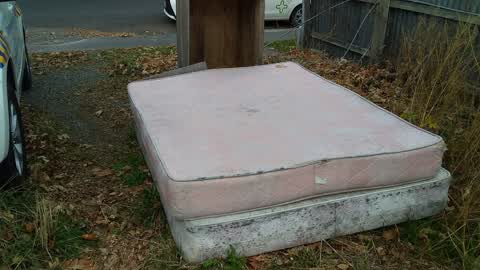 Rubbish/Recycling, a report photo