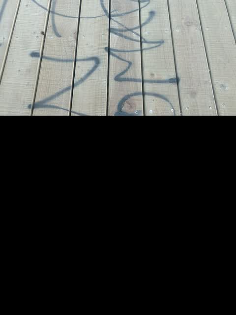 Graffiti, a report photo