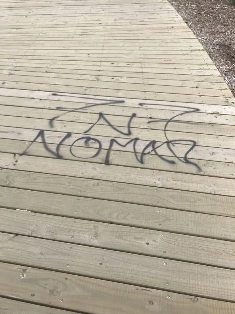 The photograph attached to this graffiti report