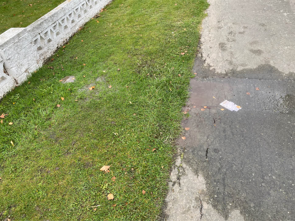 The photograph attached to this water supply report
