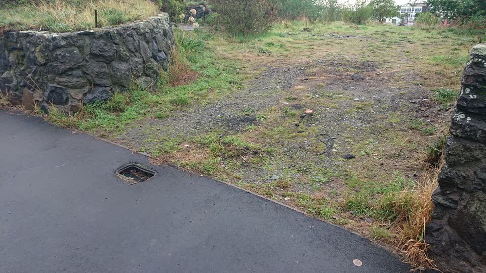 The photograph attached to this water supply report