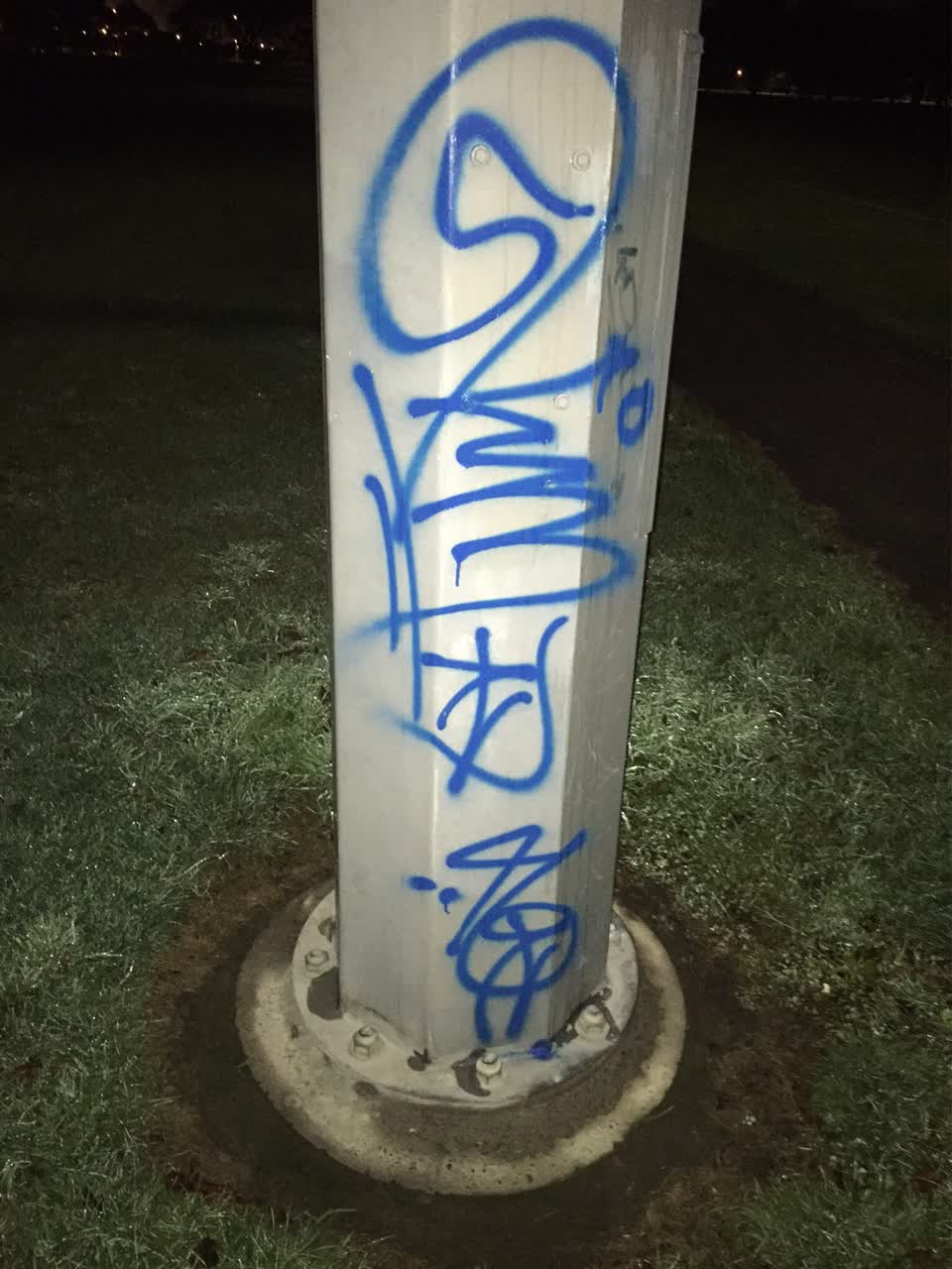The photograph attached to this graffiti report