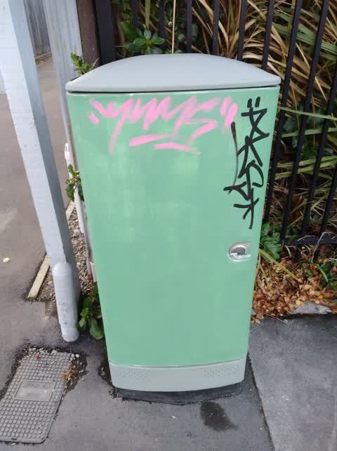 Graffiti, a report photo