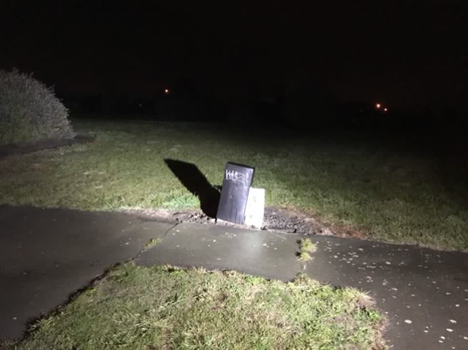 The photograph attached to this graffiti report