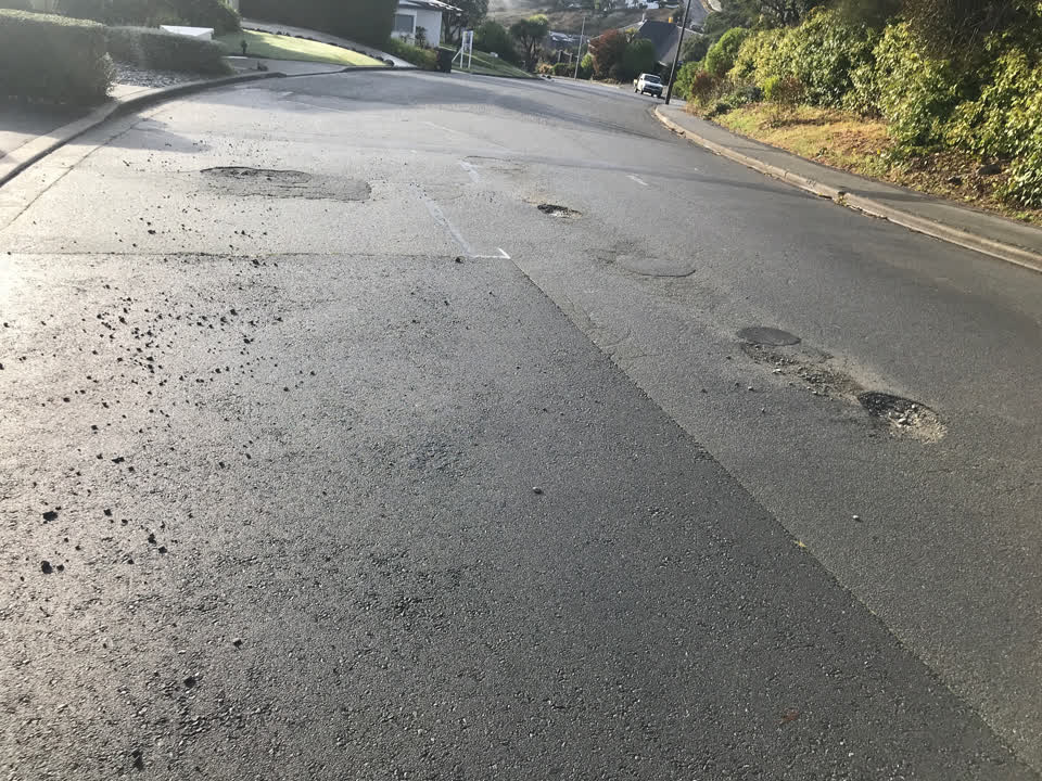 The photograph attached to this roading/streets report