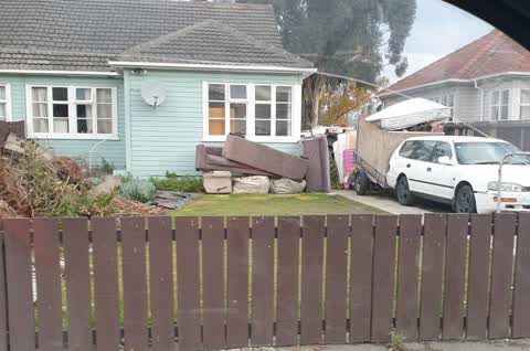 Rubbish/Recycling, a report photo