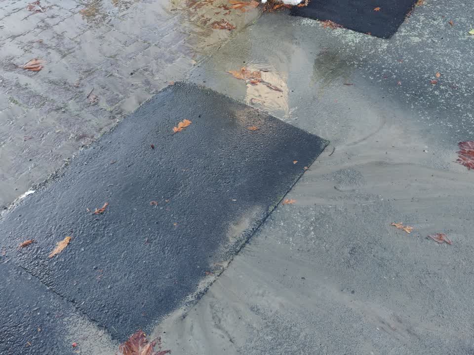 The photograph attached to this water supply report
