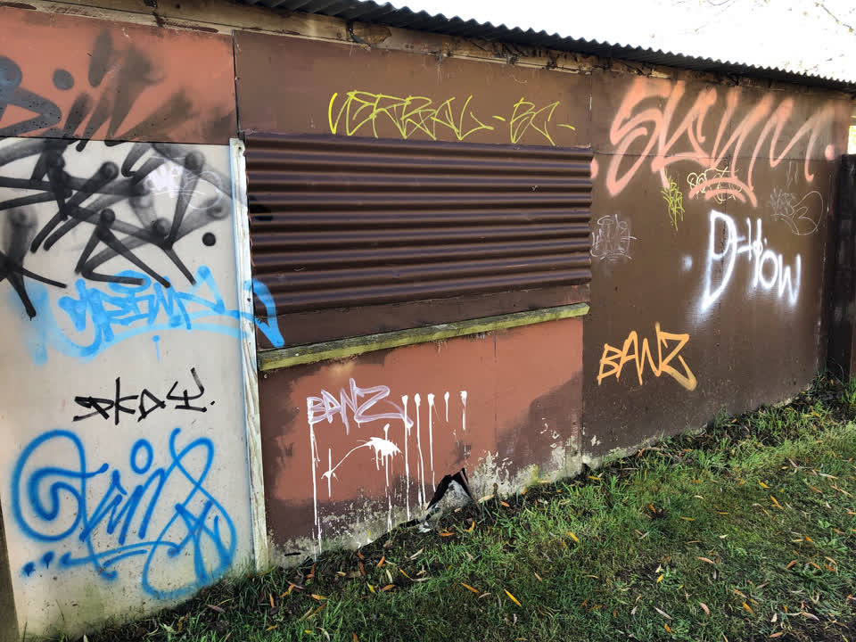 The photograph attached to this graffiti report