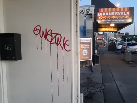 Graffiti, a report photo