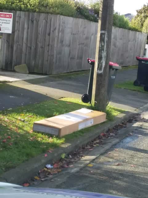 Rubbish/Recycling, a report photo