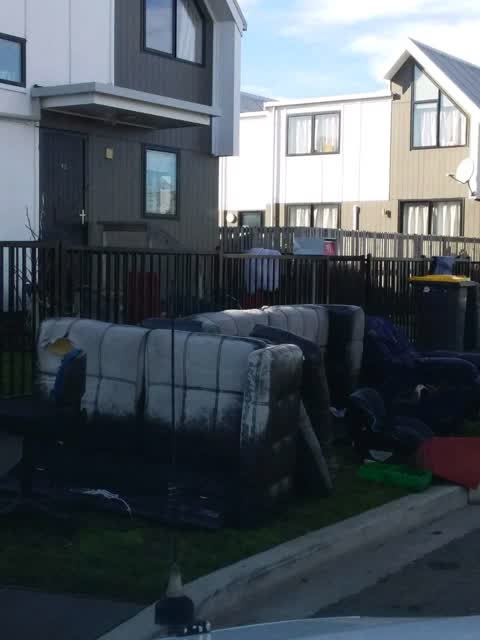 Rubbish/Recycling, a report photo