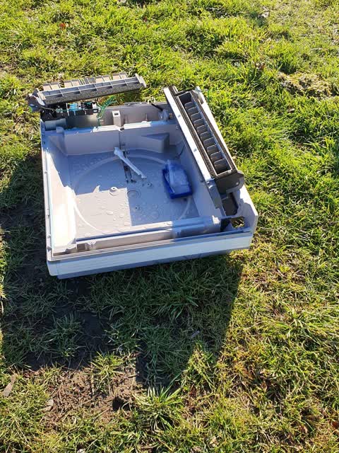 Rubbish/Recycling, a report photo