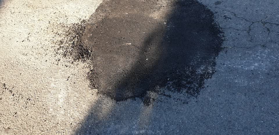 The photograph attached to this roading/streets report