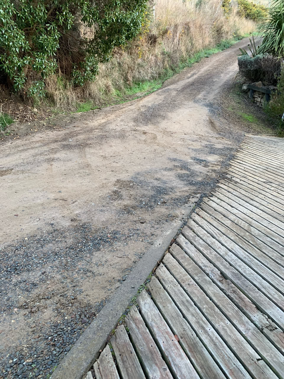 The photograph attached to this roading/streets report
