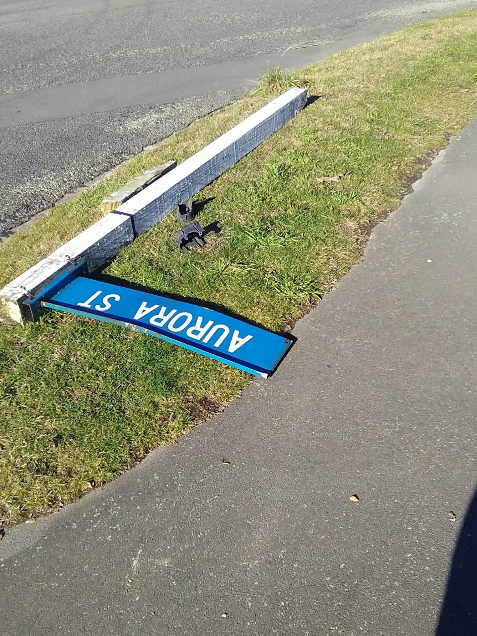 The photograph attached to this roading/streets report