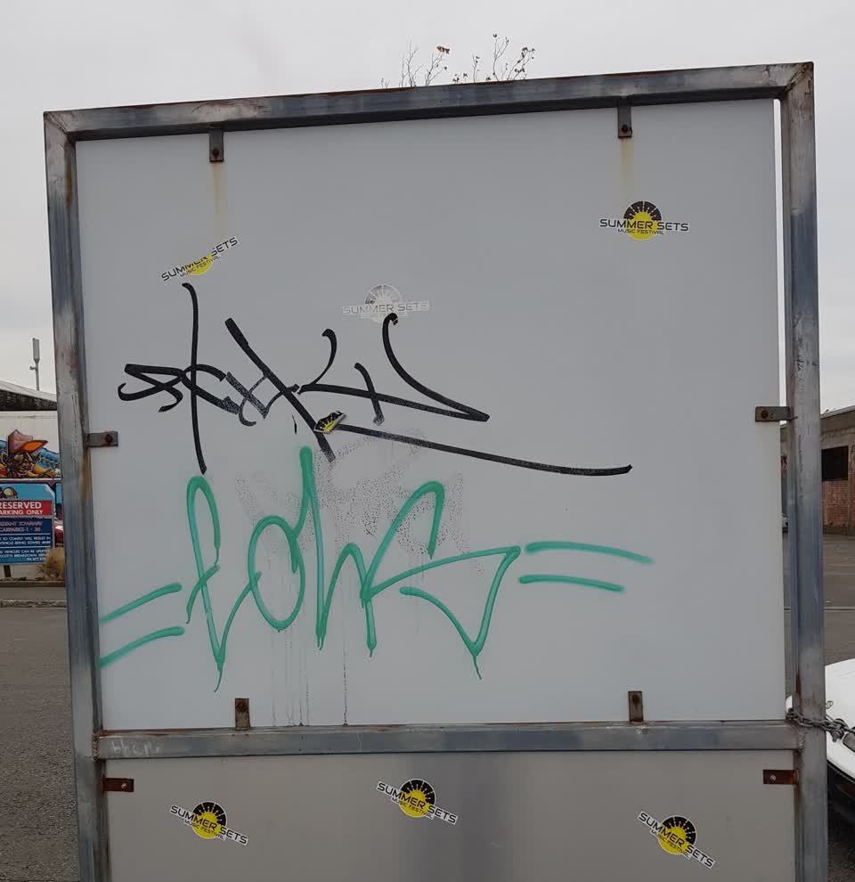 The photograph attached to this graffiti report