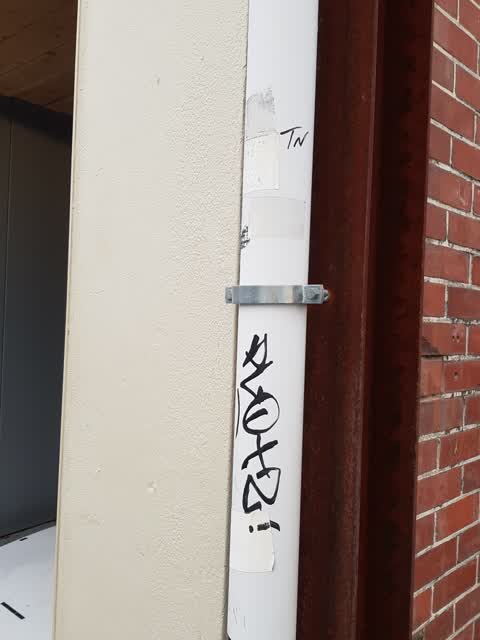 Graffiti, a report photo