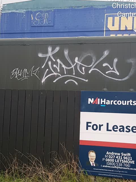 Graffiti, a report photo