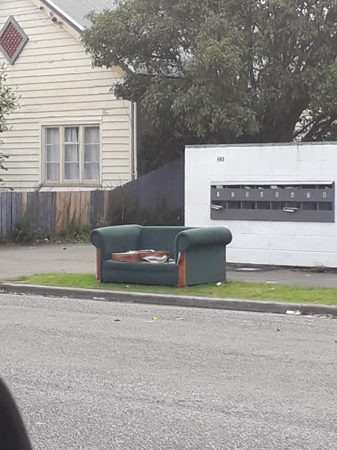Rubbish/Recycling, a report photo