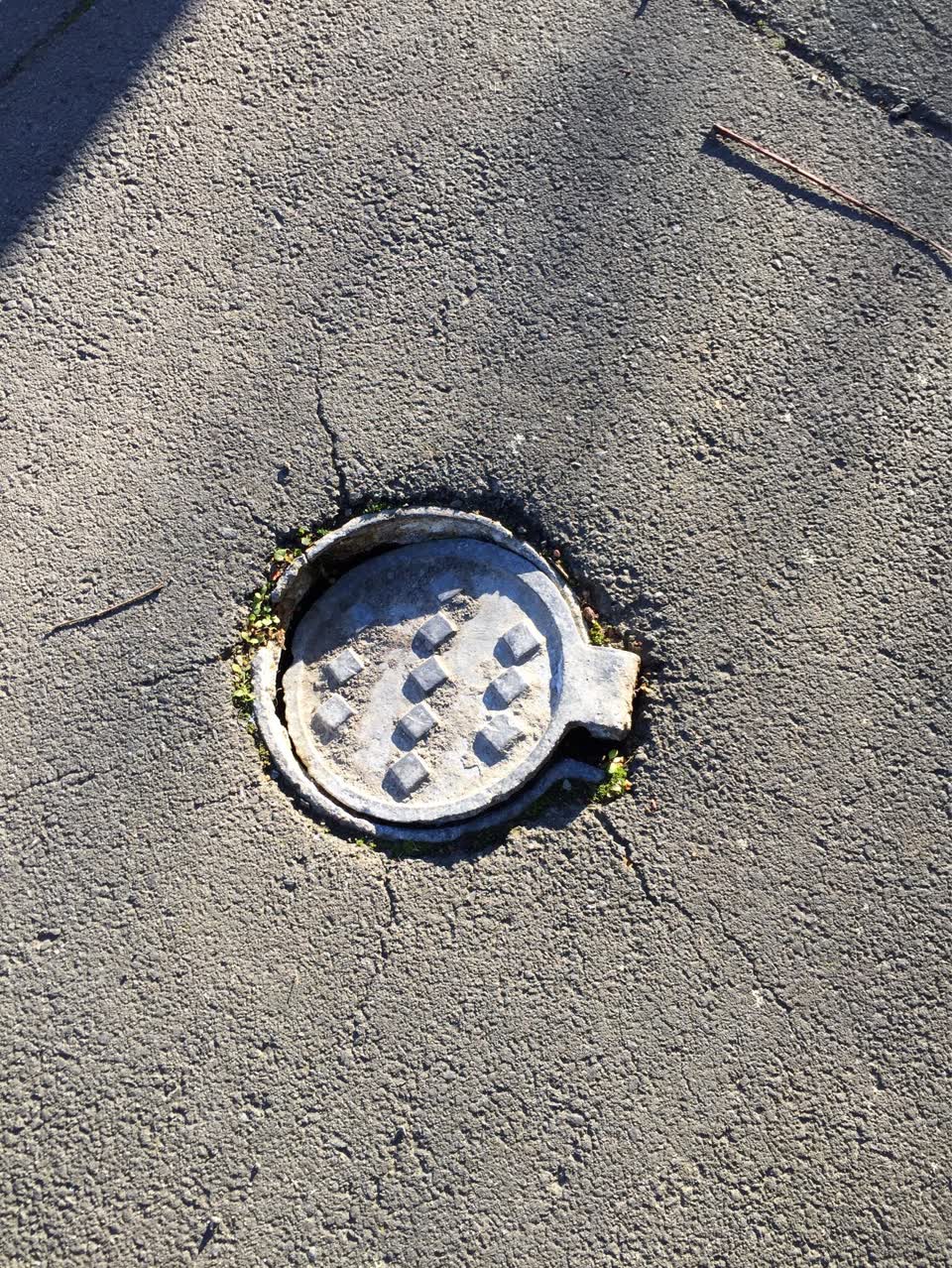 The photograph attached to this water supply report