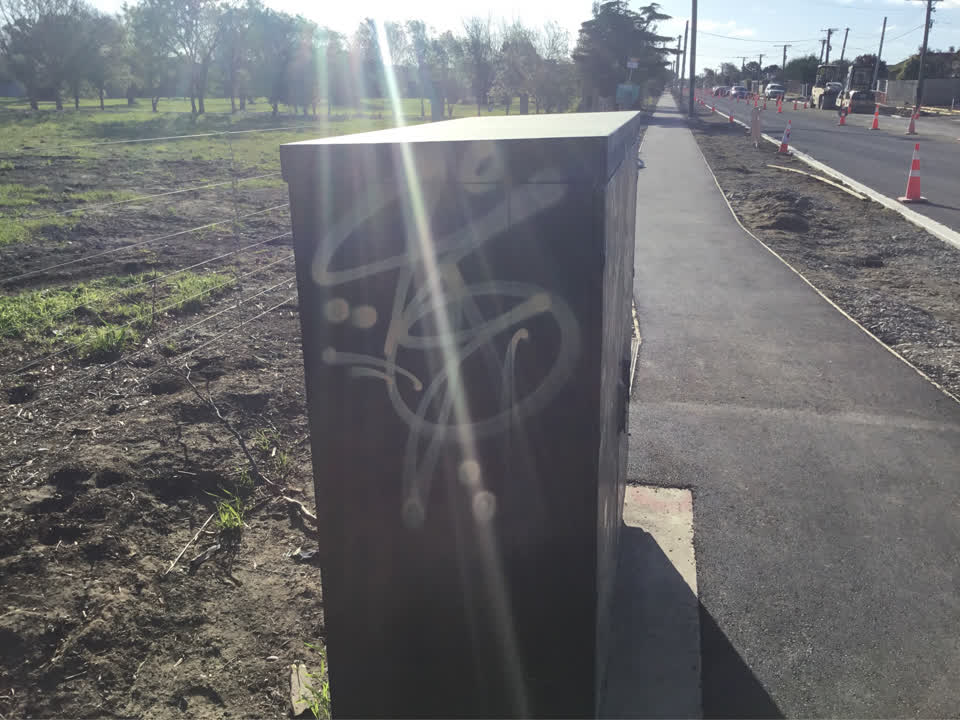 The photograph attached to this graffiti report