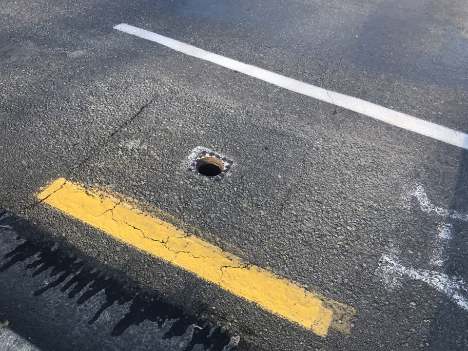 The photograph attached to this roading/streets report