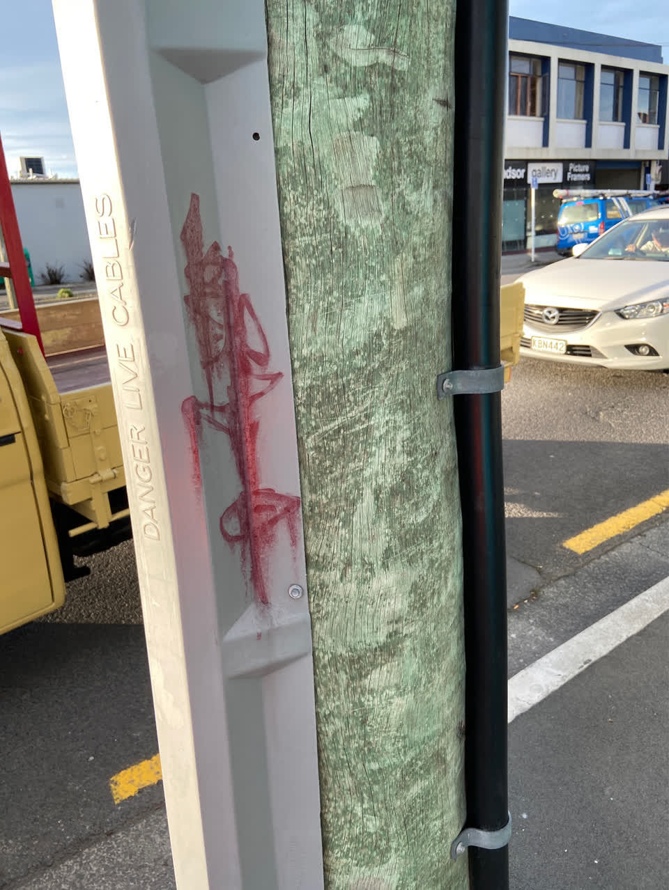 The photograph attached to this graffiti report