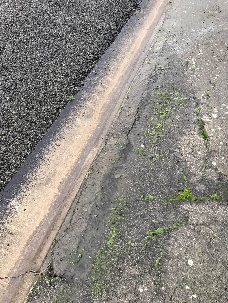 The photograph attached to this water supply report