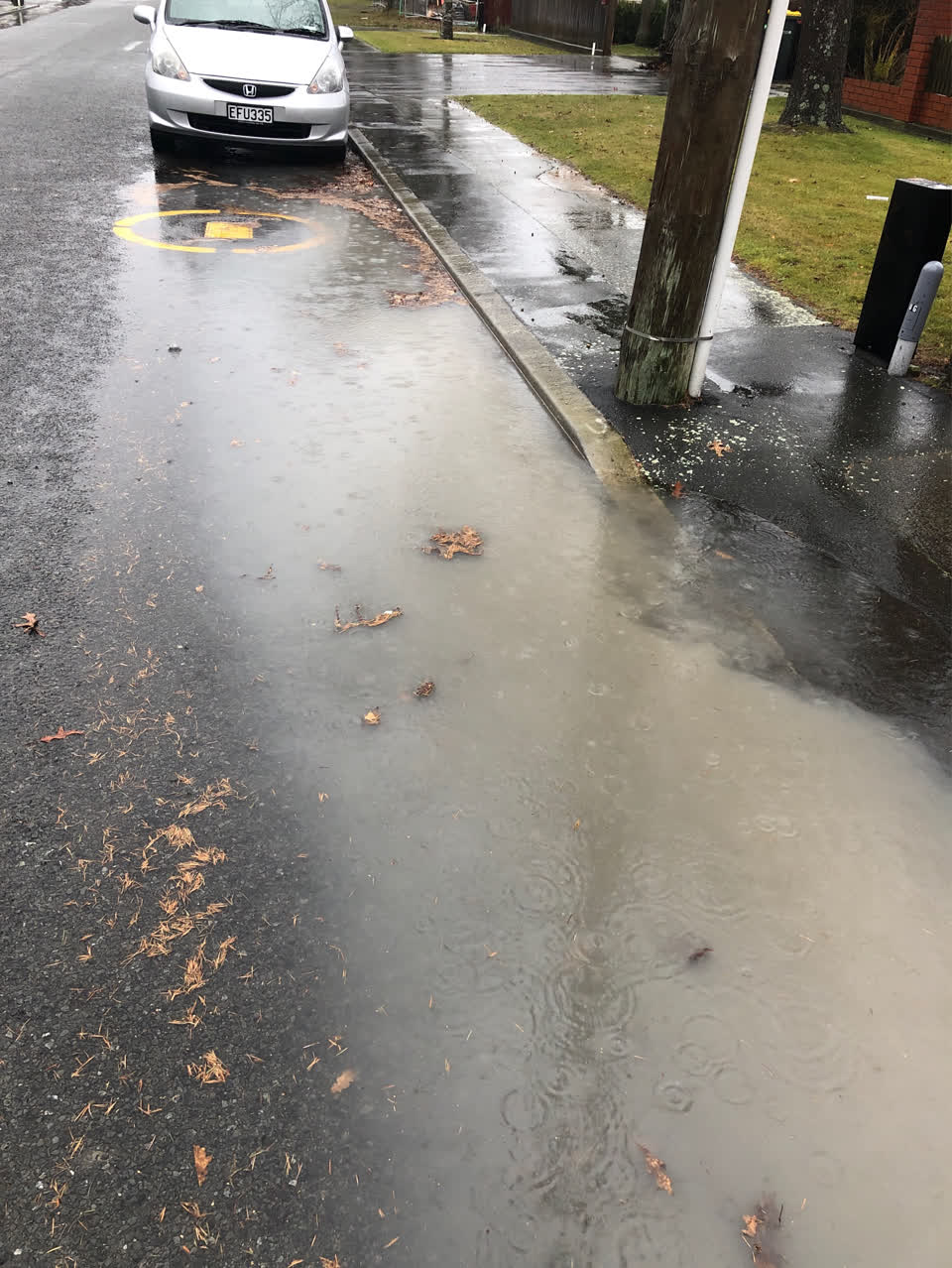The photograph attached to this roading/streets report