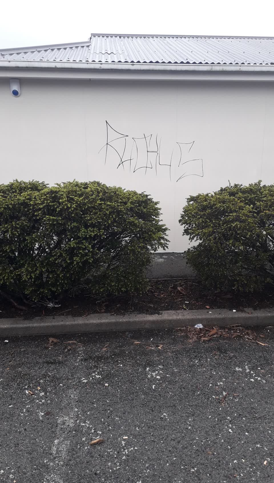 The photograph attached to this graffiti report