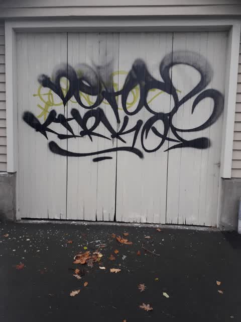 Graffiti, a report photo