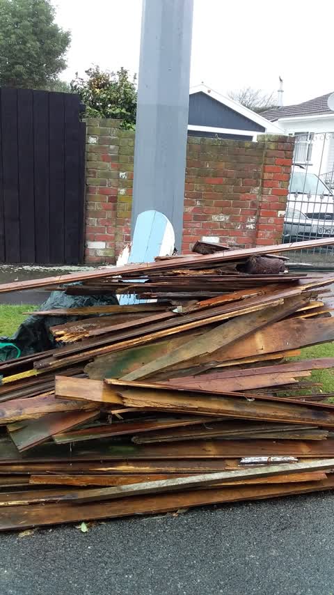 Rubbish/Recycling, a report photo