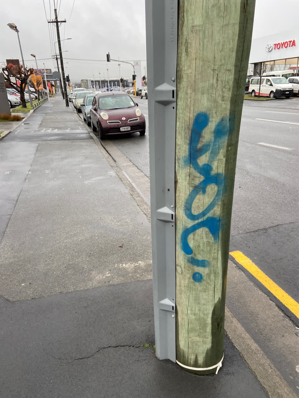 The photograph attached to this graffiti report