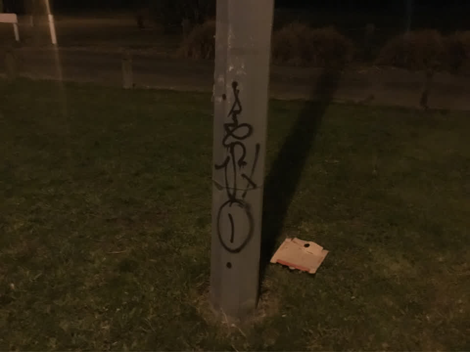 The photograph attached to this graffiti report