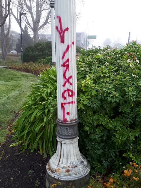 Graffiti, a report photo