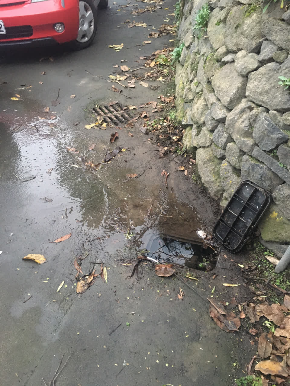 The photograph attached to this water supply report