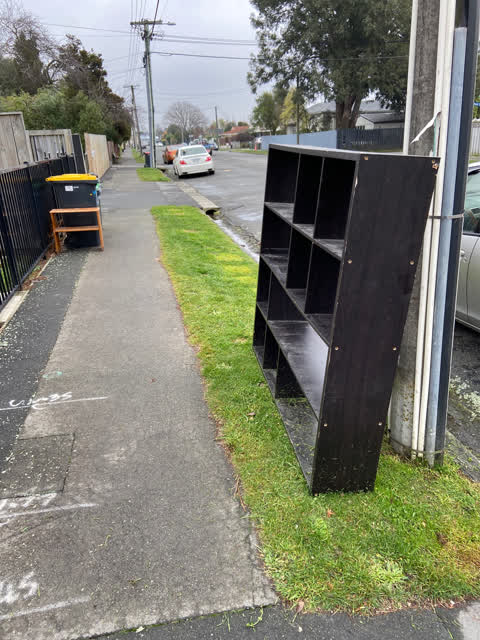 Rubbish/Recycling, a report photo