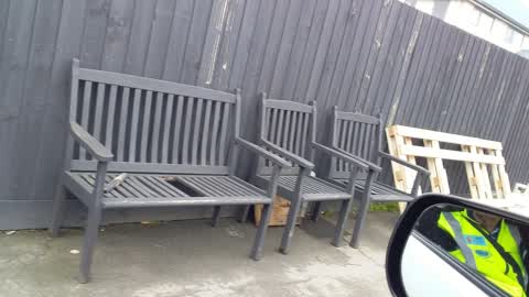Rubbish/Recycling, a report photo