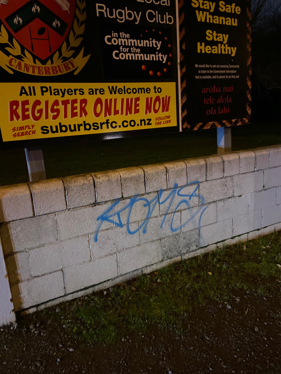 The photograph attached to this graffiti report