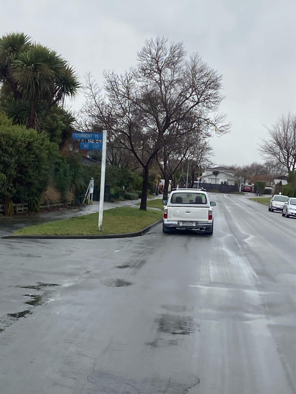 The photograph attached to this roading/streets report