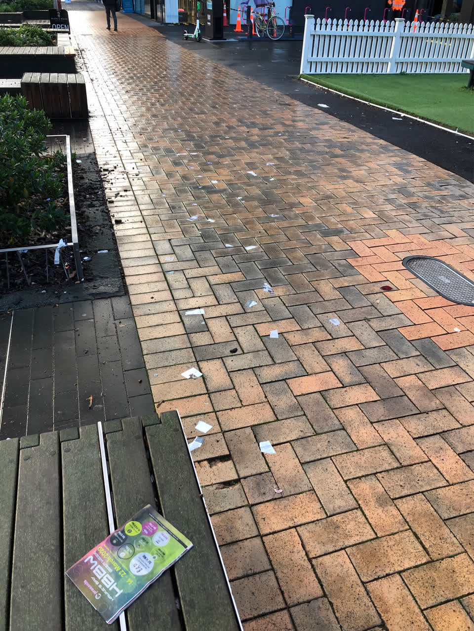 The photograph attached to this rubbish/recycling report