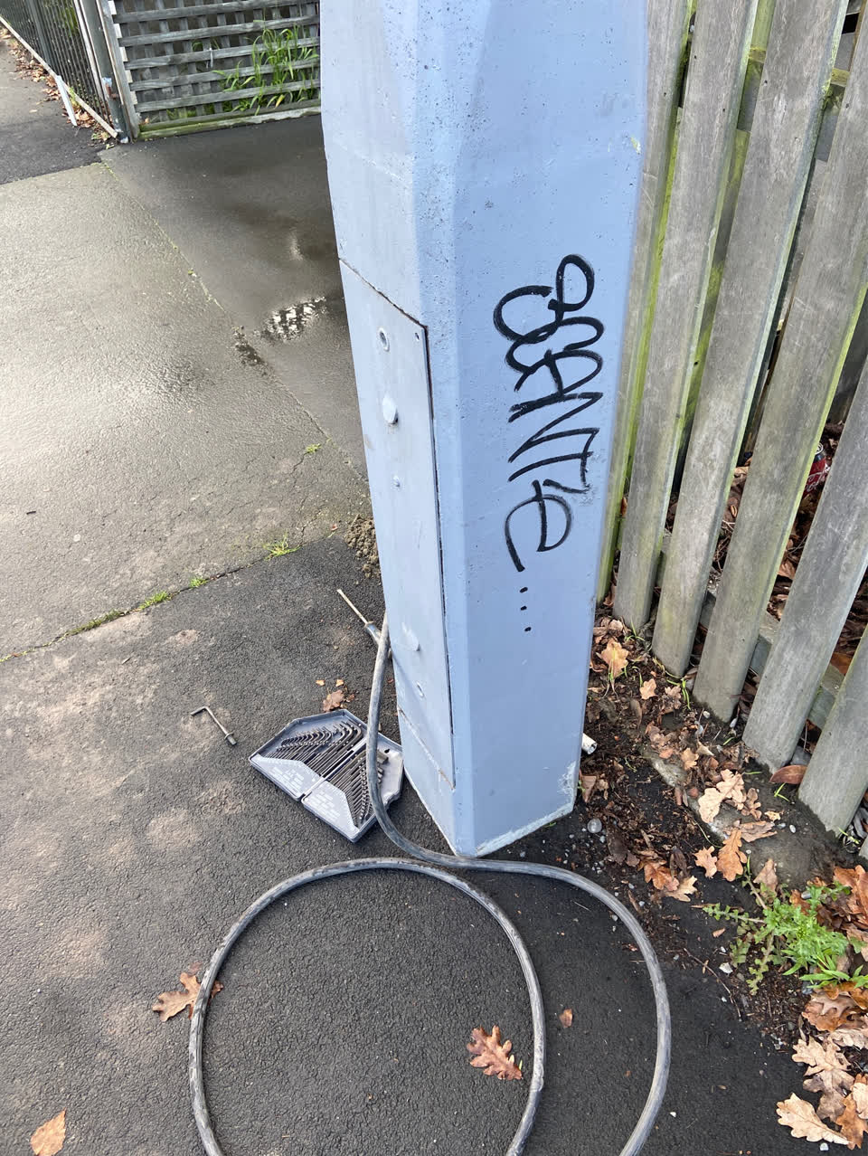 The photograph attached to this graffiti report