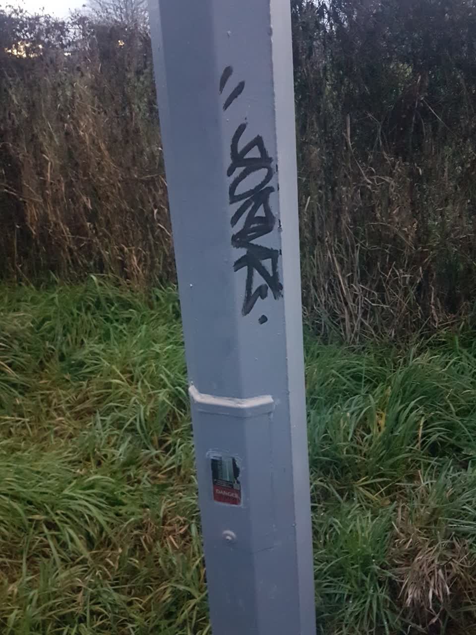 The photograph attached to this graffiti report