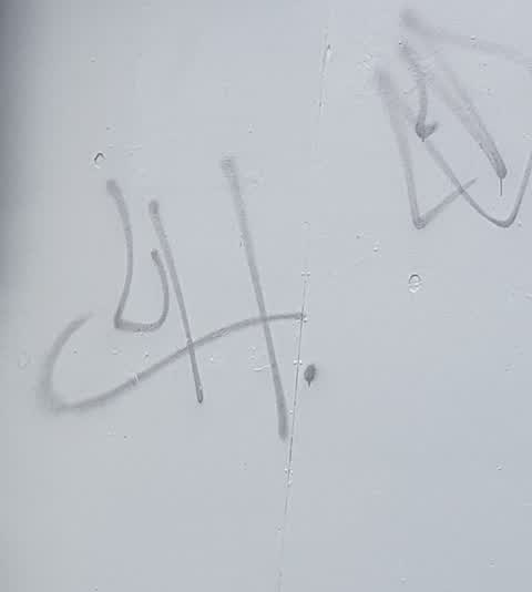 Graffiti, a report photo