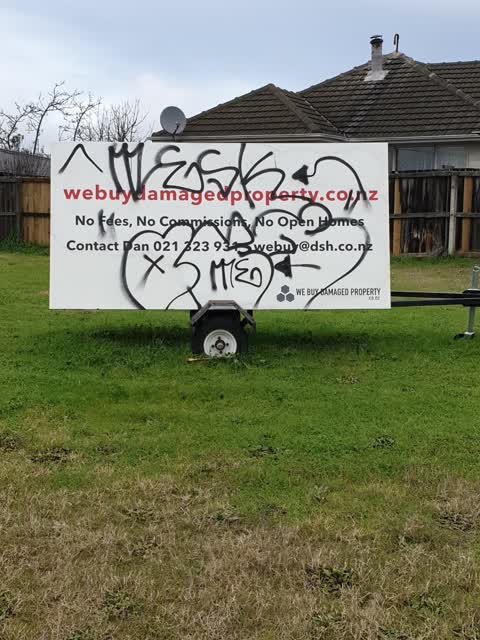 Graffiti, a report photo