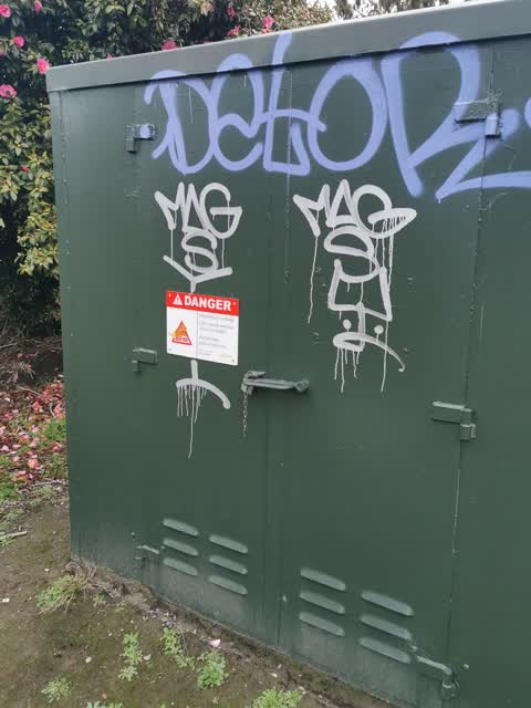 Graffiti, a report photo