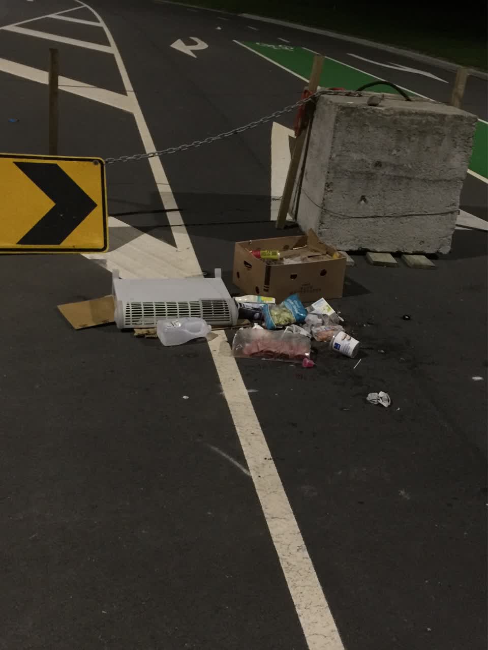 The photograph attached to this rubbish/recycling report