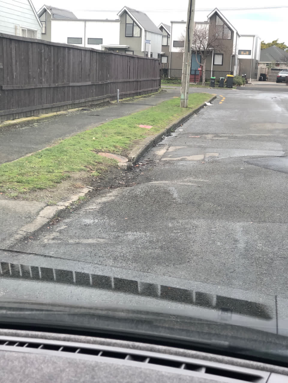 The photograph attached to this roading/streets report
