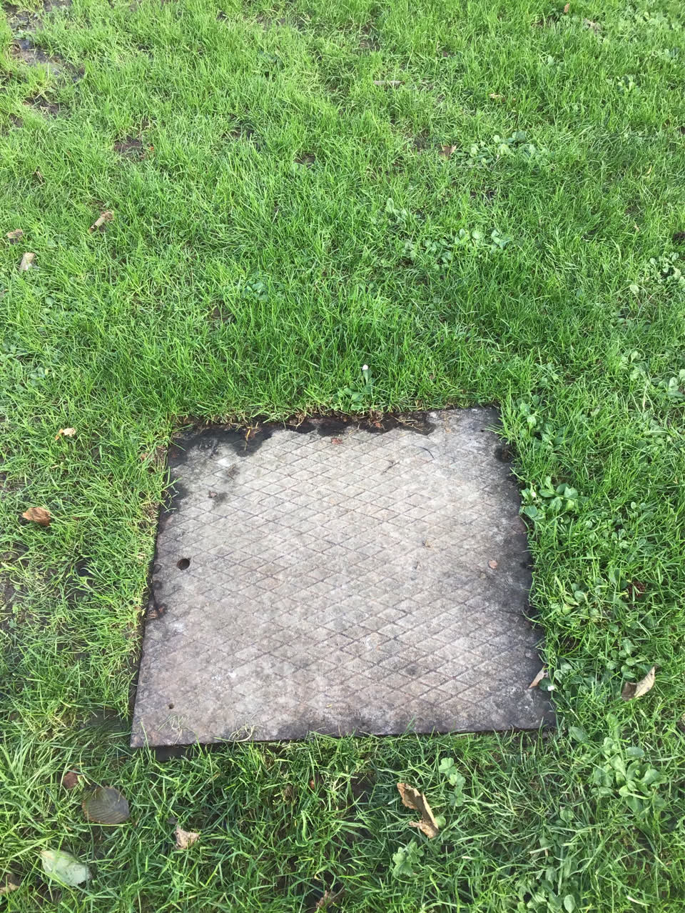 The photograph attached to this water supply report